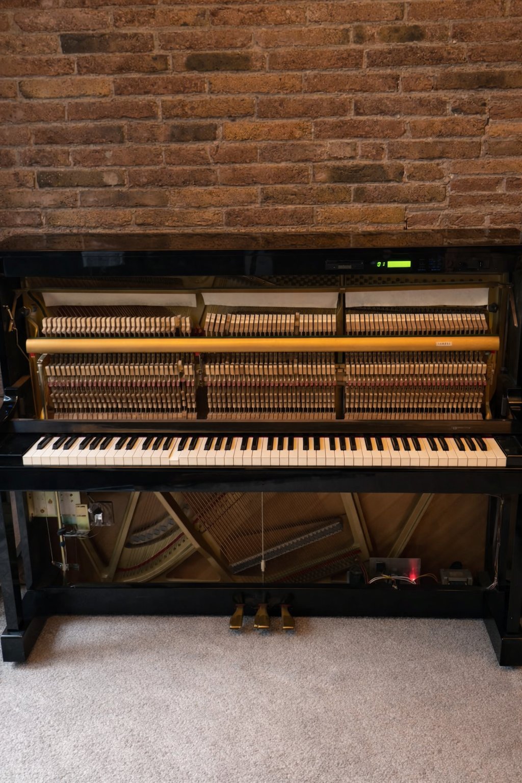 Yamaha Disklavier SX-100RBU — open piano interior view